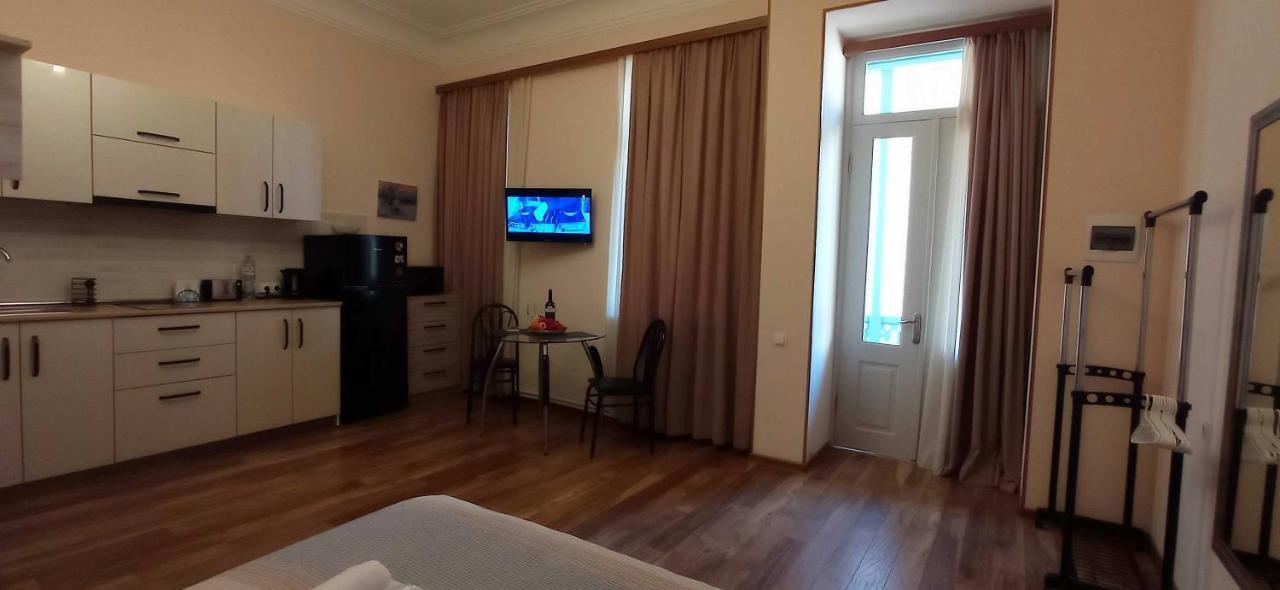 La Maison #7 Тбілісі Екстер'єр фото