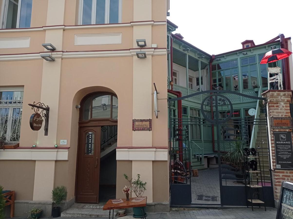 La Maison #7 Тбілісі Екстер'єр фото