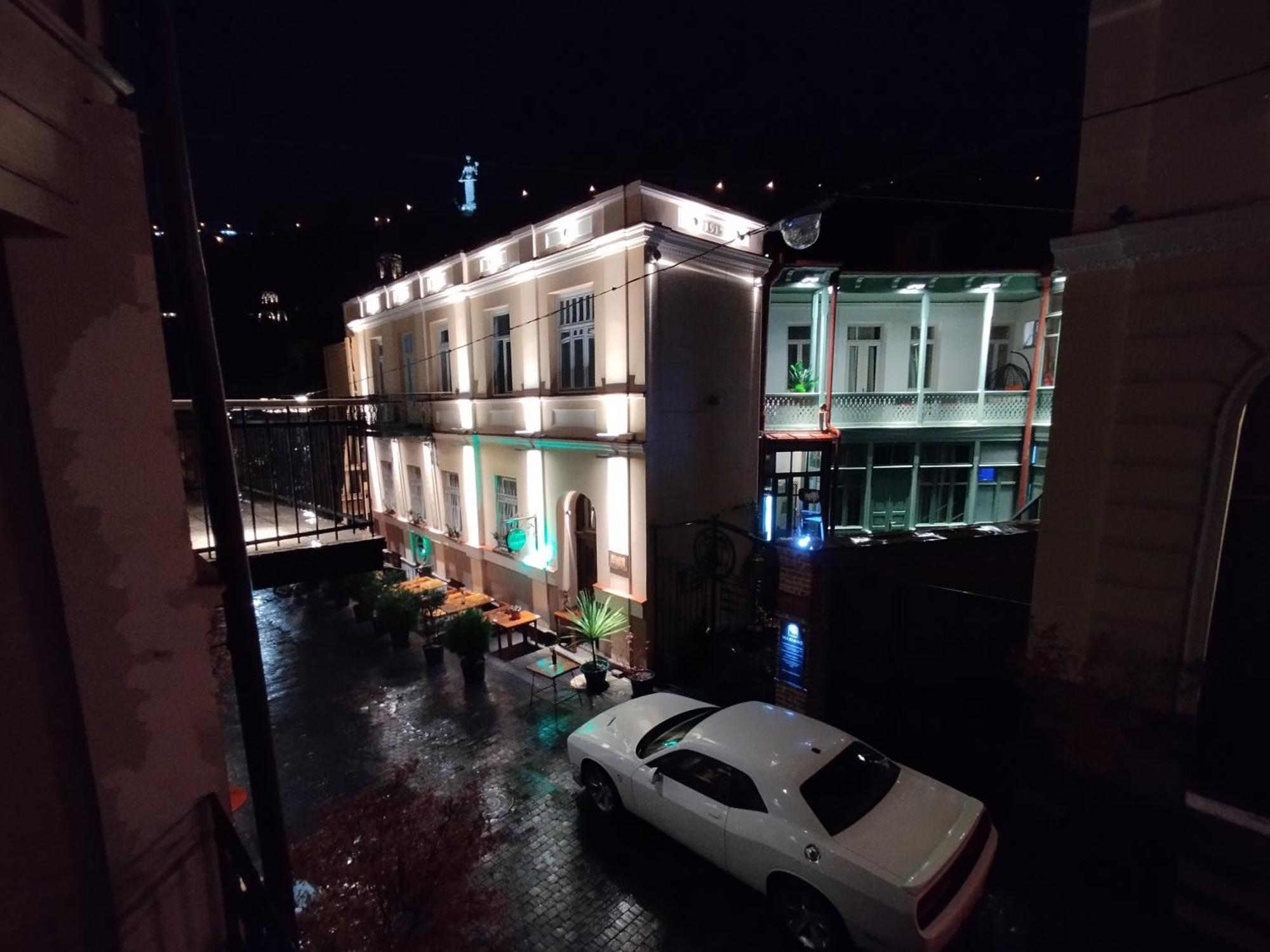 La Maison #7 Тбілісі Екстер'єр фото